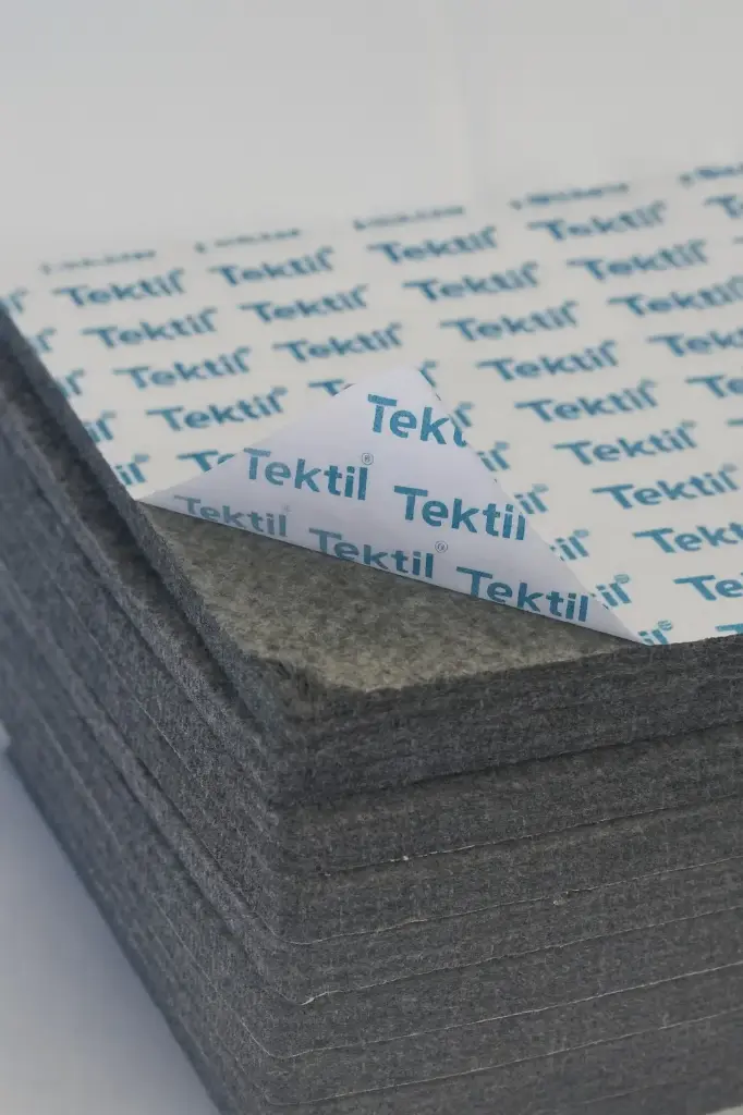 [T6-PB54-R1LB] Paquete Echo Grip Pad autoadherible rectangulo pieza: 16.5 X 22.5 12mm Gris Oxford 40 pieza (1.48m²) ecommerce